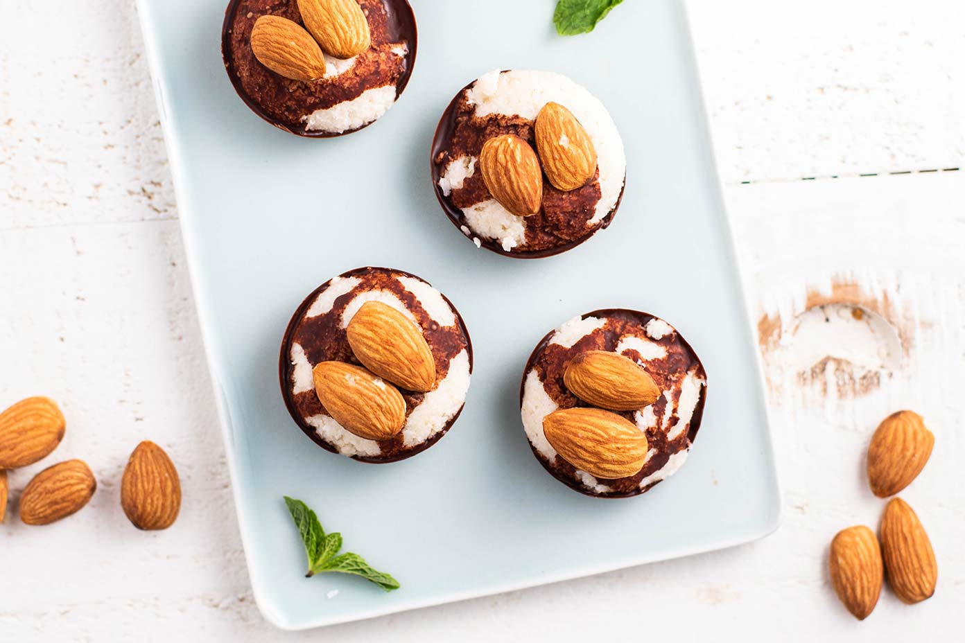 https://blissfullylowcarb.com/wp-content/uploads/2019/12/keto-almond-joys-rc.jpg